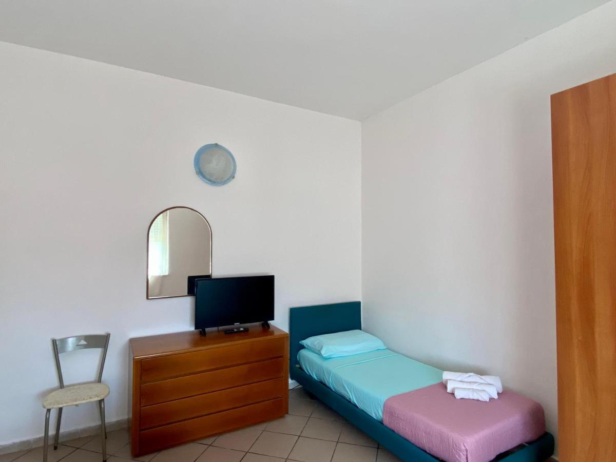 Apartment Tirreno Tirrenia Eksteriør bilde