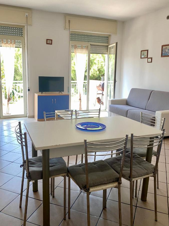 Apartment Tirreno Tirrenia Eksteriør bilde