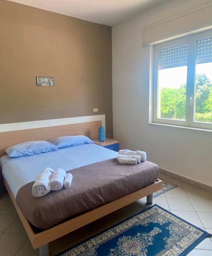 Apartment Tirreno Tirrenia Eksteriør bilde