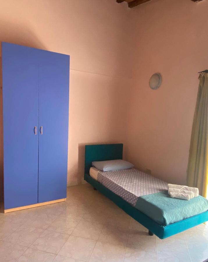 Apartment Tirreno Tirrenia Eksteriør bilde
