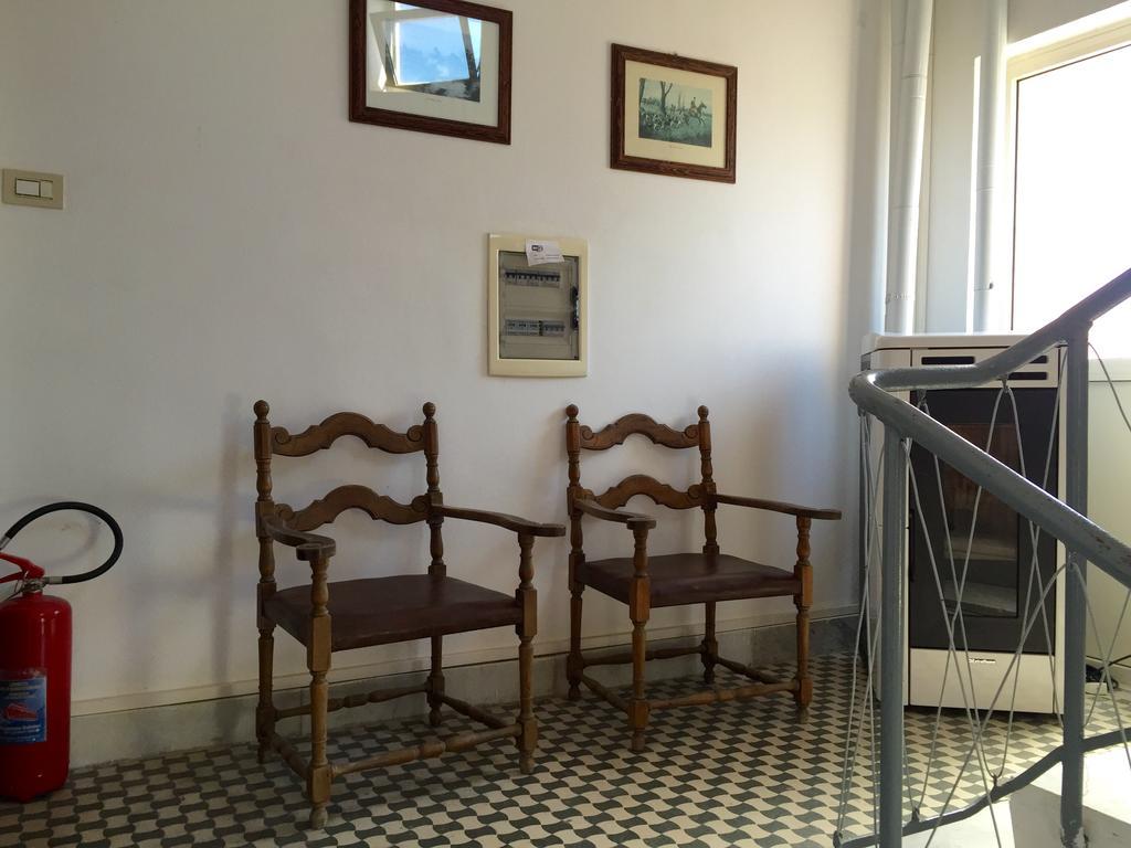 Apartment Tirreno Tirrenia Eksteriør bilde