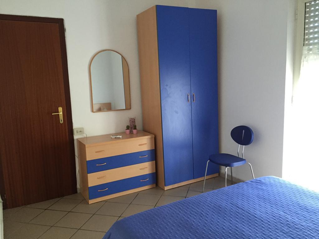 Apartment Tirreno Tirrenia Eksteriør bilde